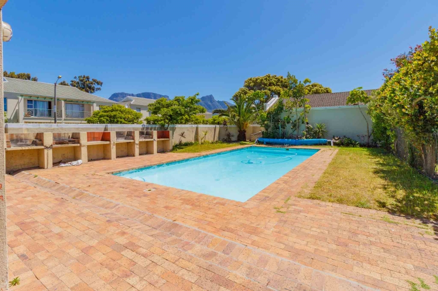 2 Bedroom Property for Sale in Kenilworth Western Cape